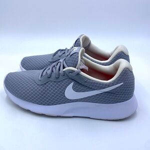 Nike woman’s gray shoes size 9 812655-010